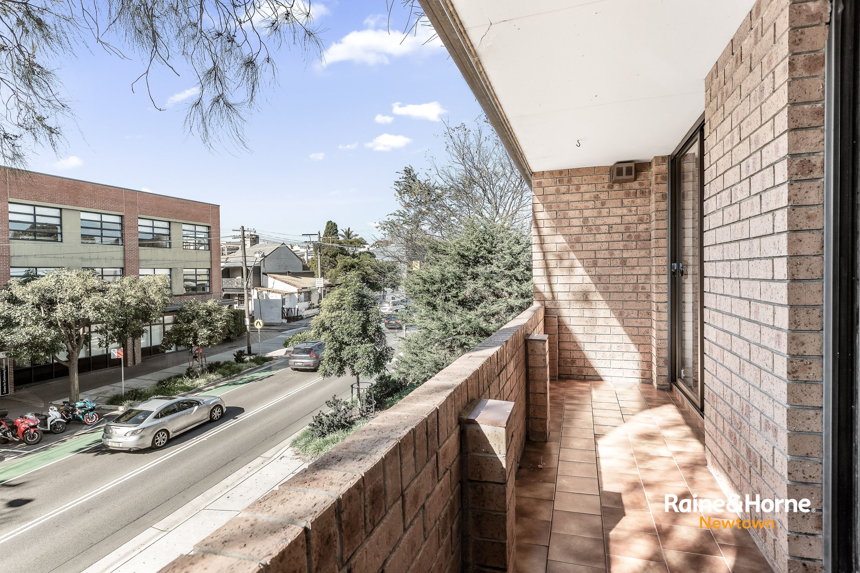 Photo #6: 1/181-187 Missenden Road, Newtown - For Lease by Raine & Horne Newtown